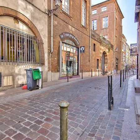 Modern For 4 People ✦capitole District✦ شقة *
